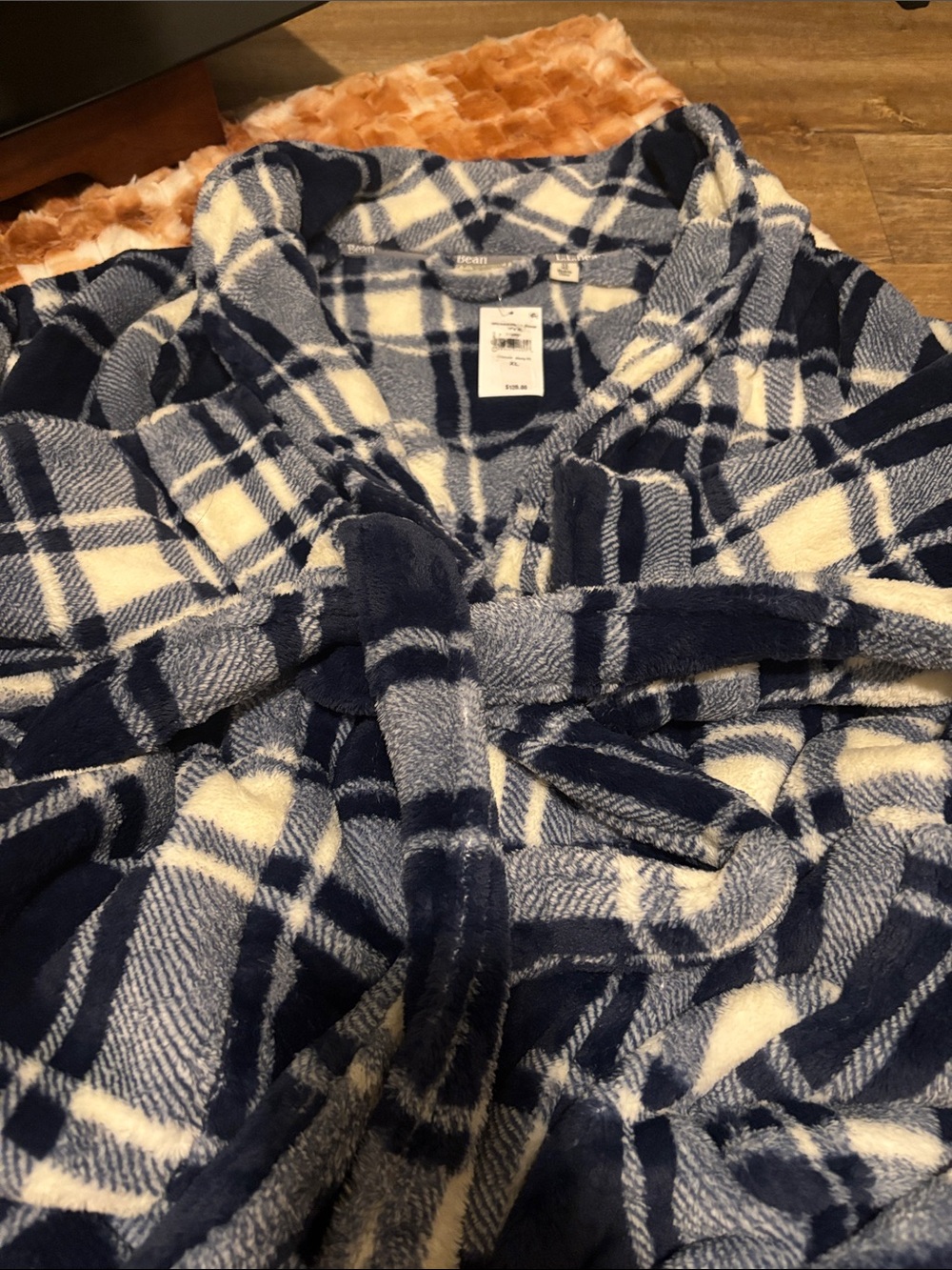 Cozy Navy & White Plaid Plush Robe L L Bean